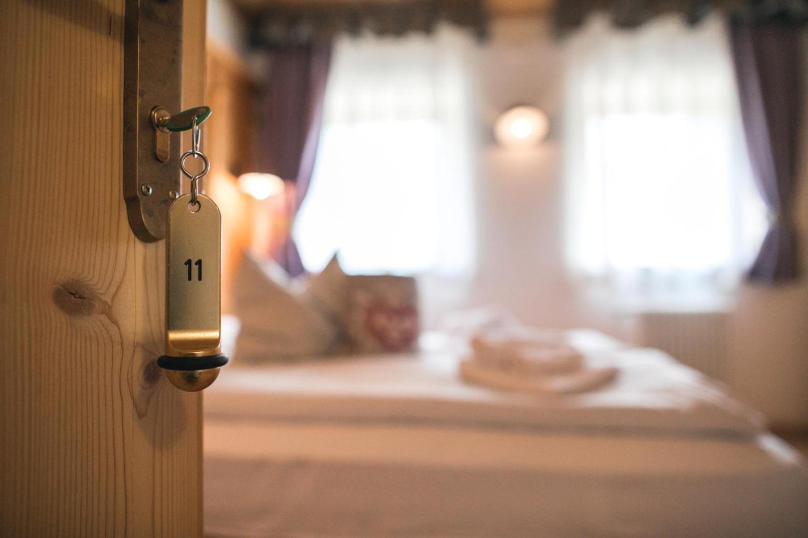 Chalet Alpenrose Bio Wellness Naturaktivhotel Cogolo Exterior photo